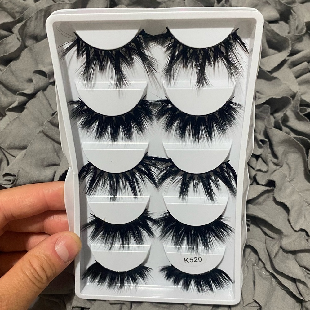 Wispy False Lashes Set - Picture 8 of 8